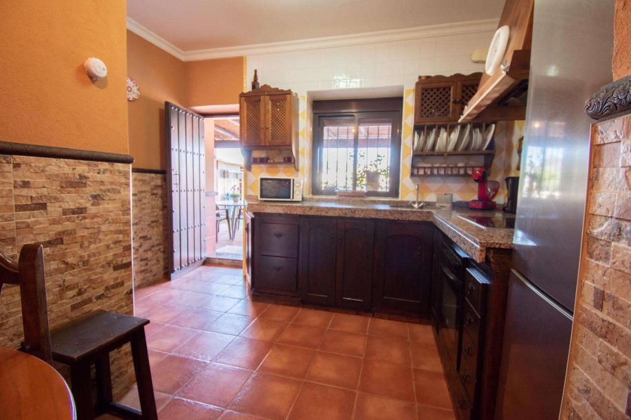 Villa Elisabeth Con Piscina Climatizada Chimenea Y Terraza Arriate Exterior foto