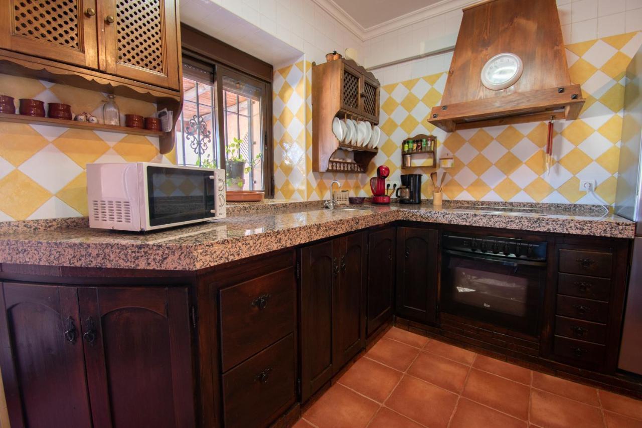 Villa Elisabeth Con Piscina Climatizada Chimenea Y Terraza Arriate Exterior foto